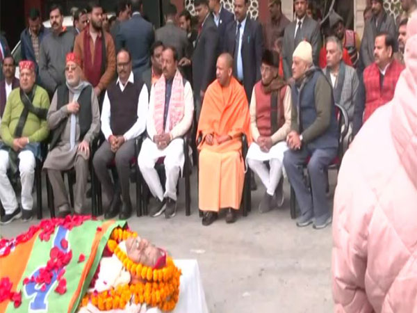 CM Yogi paid tribute to late BJP leader Hridaynath Singh in Lucknow (Photo/ANI)