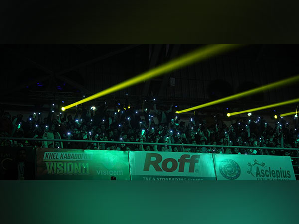 Fans enjoying PKL at Noida Indoor Stadium (Image: UP Yoddhas/PKL)