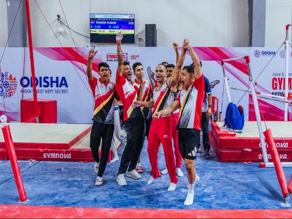 Railway's men's team after their win. (Photo- Sports Odisha)