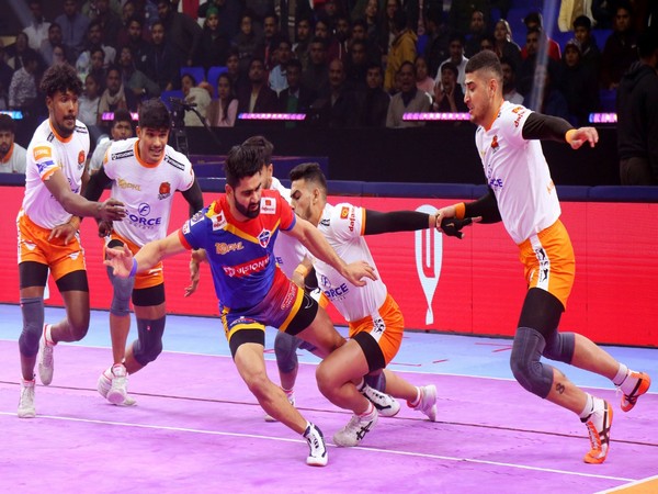 Puneri Paltan and UP Yoddhas in action. (Photo- PKL)