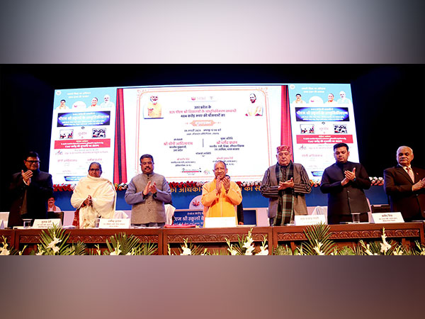 Uttar Pradesh CM Yogi Adityanth and Union Minister Dharmendra Pradhan. (Photo: Yogi Adityanath/X)