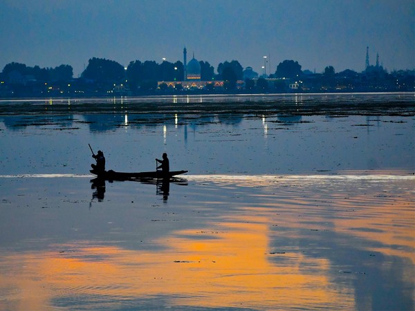 French newspaper chronicles the enchanting transformation of Kashmir (Image/ANI)