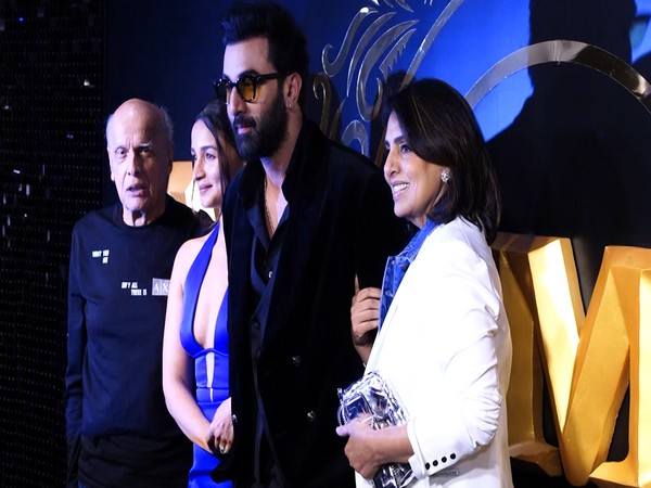 Ranbir Kapoor, Alia Bhatt, Neetu Kapoor, Mahesh Bhatt (ANI Photos)