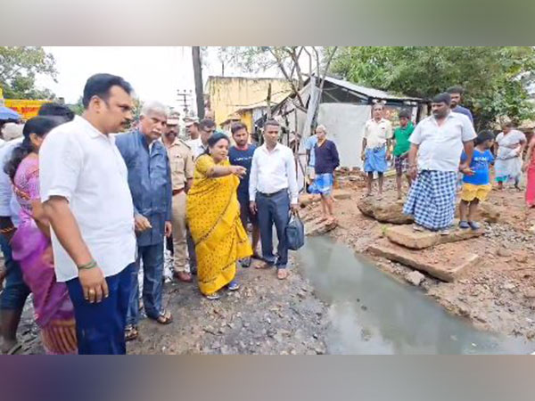 LG Tamilisai Soundararajan visits rain-affected areas in Puducherry (Photo/ANI)