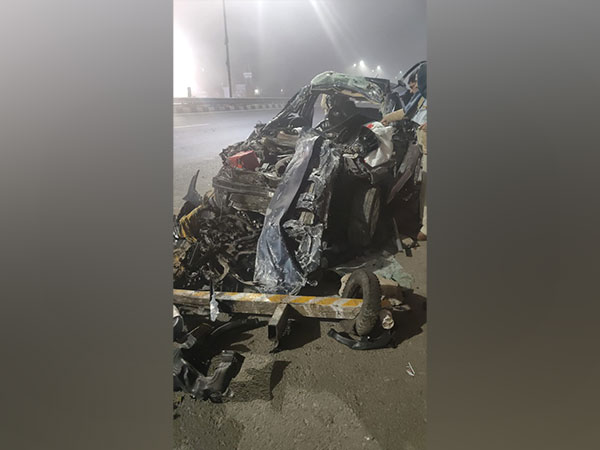 A collision at the Kundli border (PHOTO/ANI)