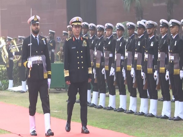 Chief of Staff of the Royal Saudi Naval Forces, Lieutenant General Fahd bin Abdullah Al-Ghafili accorded Guard of Honour at South Block Lawns (Photo/ANI)