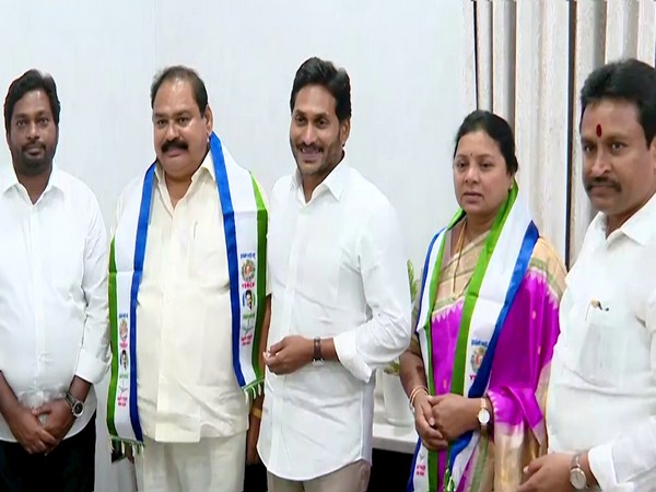 MLA Nallagatla Swamidas with CM Jagan Mohan Reddy. (Photo/ANI)