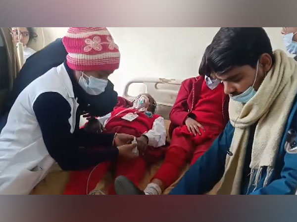 School students face difficulty in breathing after high-dose pesticide in Bihar's Munger (Photo/ANI)