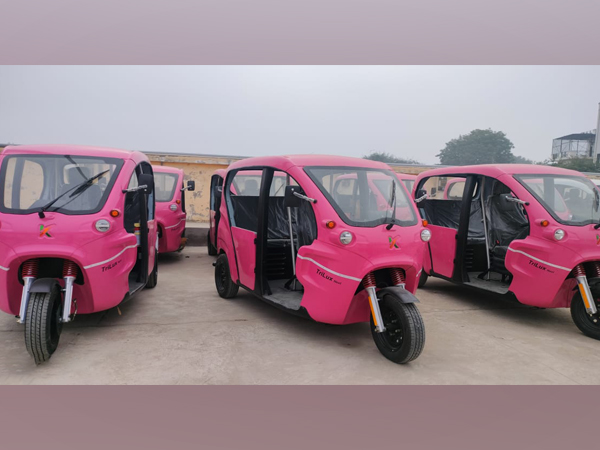 Electric pink auto service to start in Ayodhya from tomorrow (Photo/ANI)