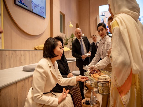 First Lady of Kyrgyzstan visits Supreme Council for Motherhood and Childhood (Source: WAM)