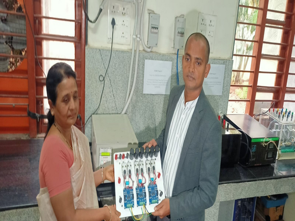 NIT Raipur professor showcases ‘Fault Tolerant Inverter’ (Photo/ANI)