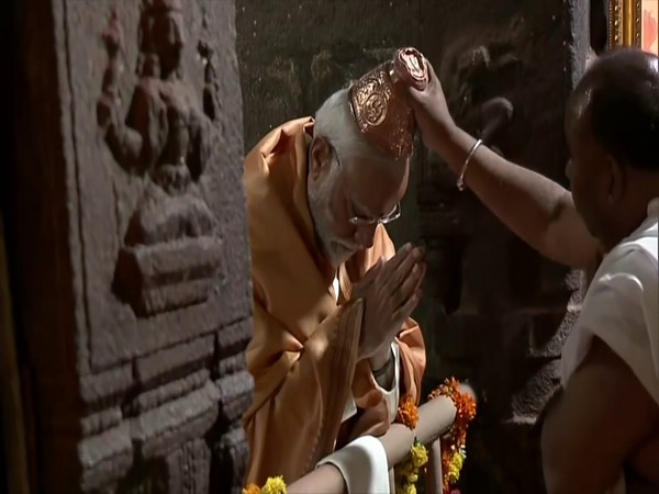 Prime Minister Narendra Modi at the Veerabhadra temple. (Photo/ANI)