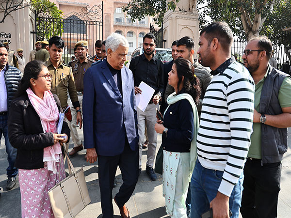 Cabinet Minister Kirori Lal Meena meets with delegation of candidates (Image/ANI)