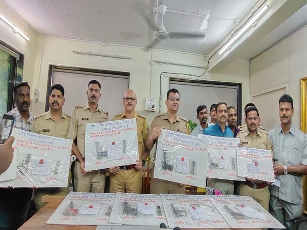 Mumbai Police seize eight firearms, 15 live bullets from two individuals (Photo/ANI)