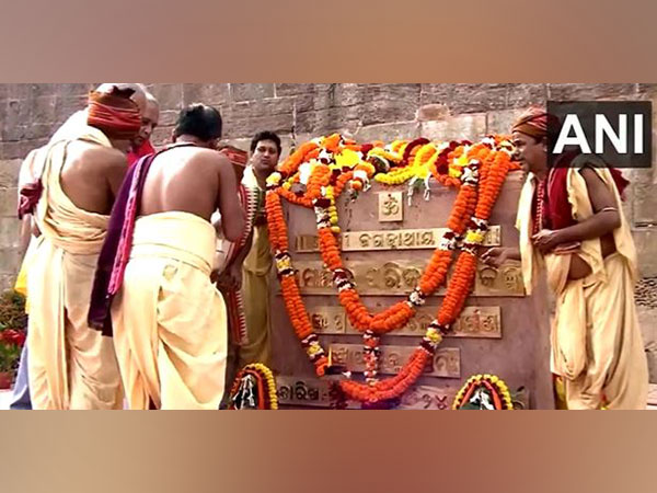 Odisha CM Naveen Patnaik take part in rituals to inaugurate Shreemandir Parikrama project in Puri (Photo/ANI)