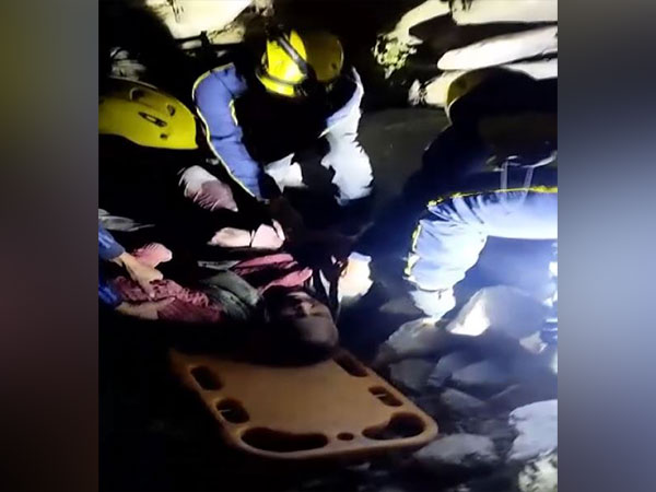 Dumper crashes into ditch near Sonprayag in Uttarakhand