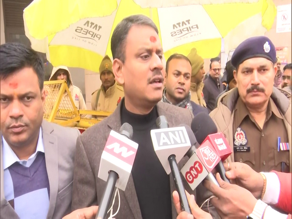 Varanasi DM, S Rajalingam. (Photo/ANI)