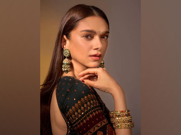 Aditi Rao Hydari (Image Source: Instagram)