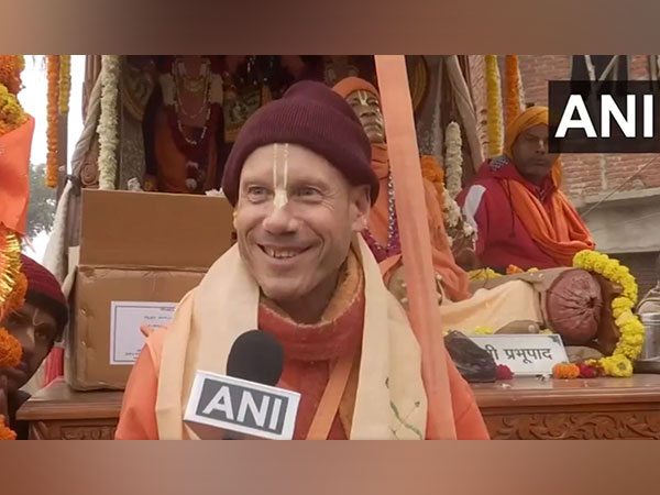 New York devotee arrives in Ayodhya (Photo/ANI)