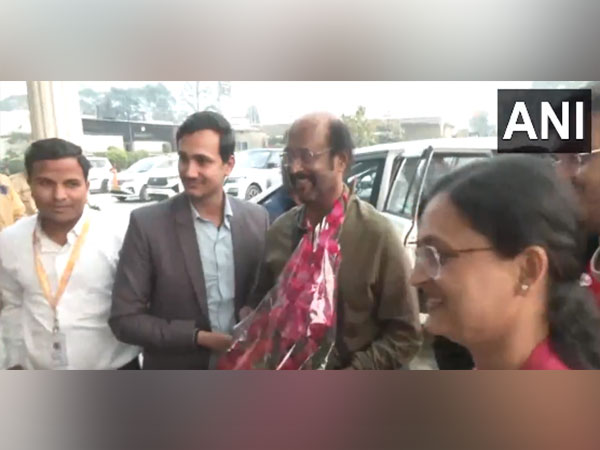 Rajnikanth arrived in hotel(Image source/ANI)