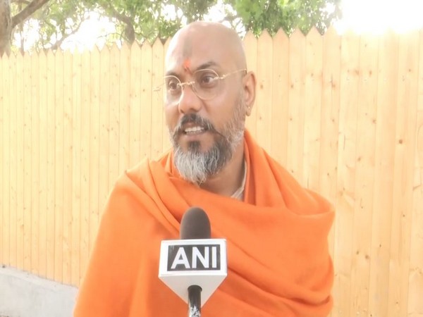 Rakesh Panday, a London-based saint (Photo/ANI)