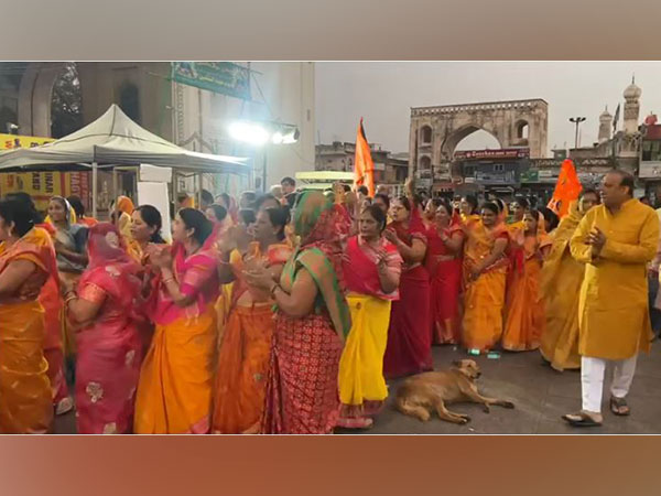 Women chant 'Ram Bhajan' at Hyderabad's Bhagyalaxmi Temple Charminar (Photo/ANI)