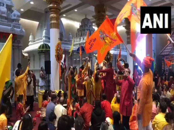 Indian diaspora in US sings Ram Bhajan at Hindu Temple of Minnesota ahead of ‘Pran Pratishtha’ (Photo/ANI)