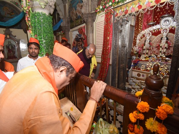 Nitin Gadkari performed puja at Poddareshwar Ram temple in Nagpur (FilePhoto/ANI)