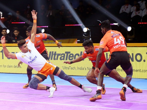 U Mumba and Punrei Paltan players in action (Photo: PKL)
