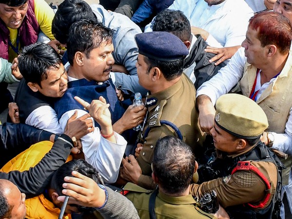 Bhupen Kumar Borah clashes with police personnel during Bharat Jodo Nyay Yatra (File Photo/ANI)