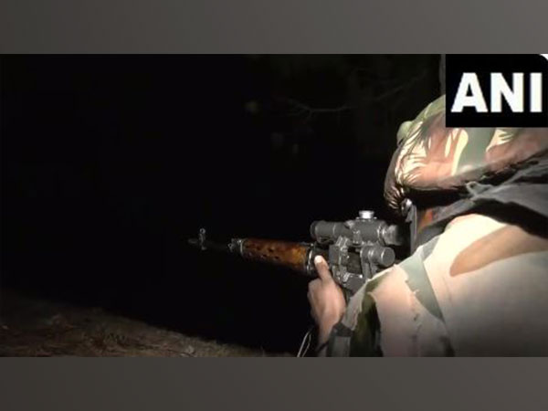 Indian Army beefs up security along LoC. (Photo/ANI)