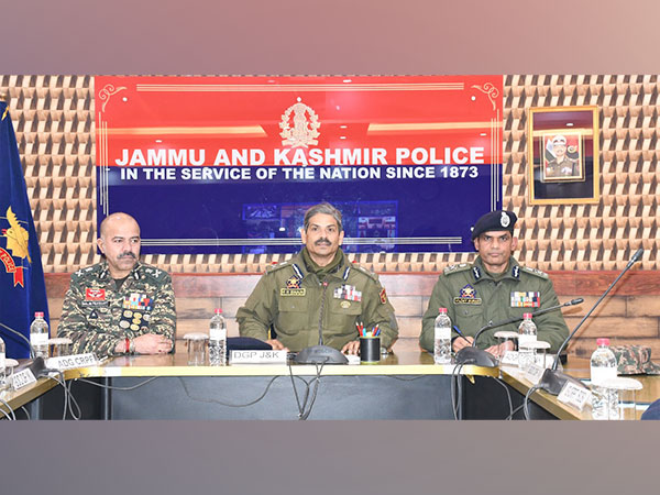 J-K DGP chairs high-level joint security meeting. (Photo/Jammu police)
