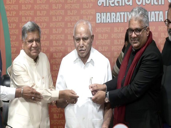 Former Karnataka Chief Minister Jagadish Shettar joins back BJP (Photo/ANI)