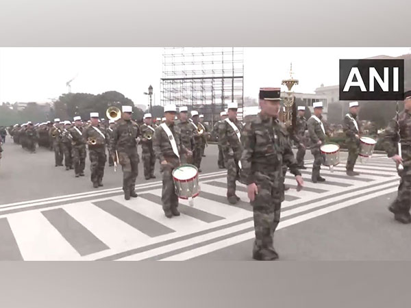 French contingents participate in Republic Day parade rehearsal at Vijay Chowk, New Delhi (Photo/ANI))