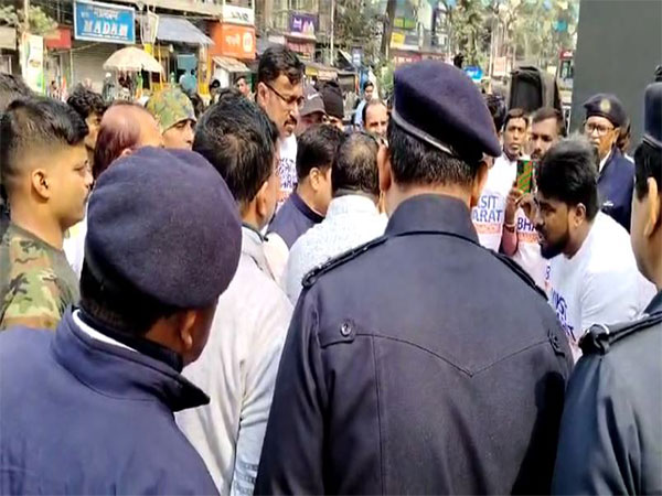An image purportedly showing the police stopping the screening of PM Modi's virtual interaction with first-time voters in Bengal. (Photo/ANI)