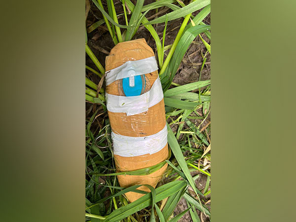 BSF thwarts smuggling attempt in Gurdaspur, seizes one package of suspected heroin. (Photo: BSF)