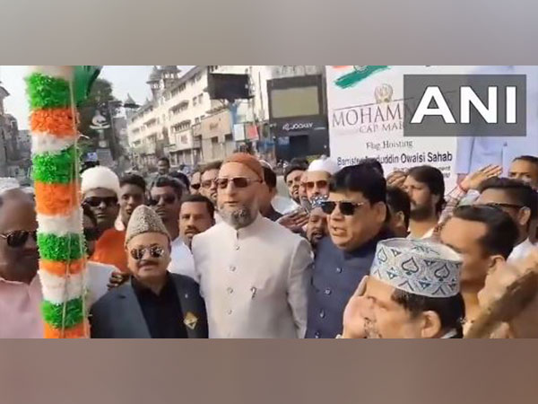 AIMIM Chief Asaduddin Owaisi unfurls National Flag on Republic Day (Photo/ANI)