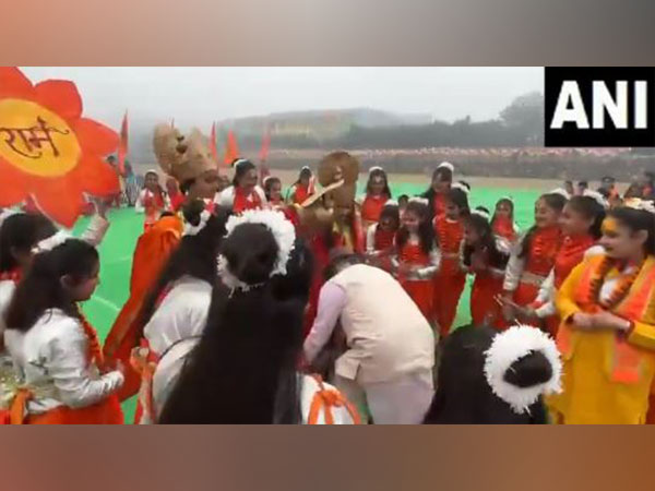 Haryana Chief Minister Manohar Lal Khattar touches feet of artist playing role of Lord Ram (Photo/ANI)