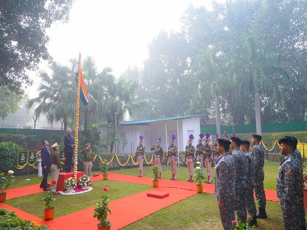 External Affairs Minister S Jaishankar unfurls Tricolour at his residence (Image Credit: X/@DrSJaishankar)