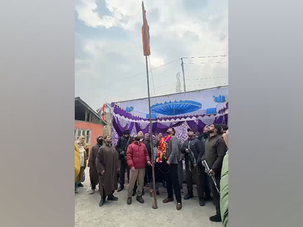 National Flag unfurled in Balhama, Srinagar (Image/ANI)