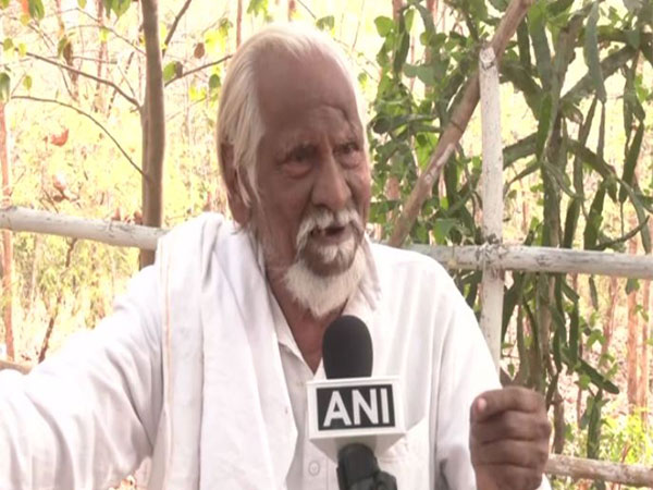Social worker Shankar Baba Papalka (Photo/ANI)
