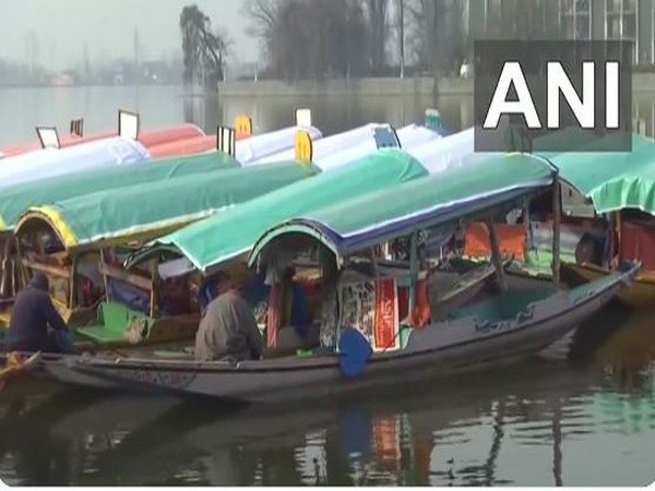 Shikaras decorated in colours of Indian flag give visual treat to people (Photo/ANI)