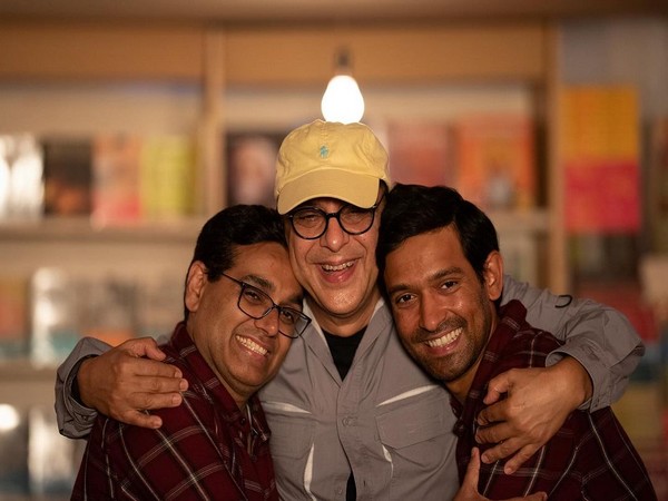 IPS Officer Manoj Kumar Sharma, Vidhu Vinod Chopra, Vikrant Massey (Image source: Instagram)