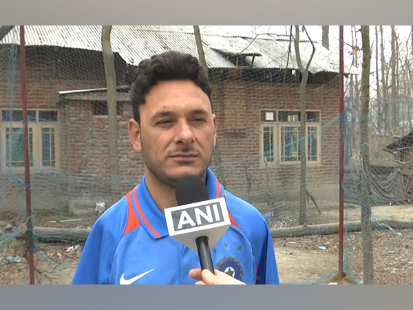 Para Cricketer Amir Hussain Lone (Photo: ANI)