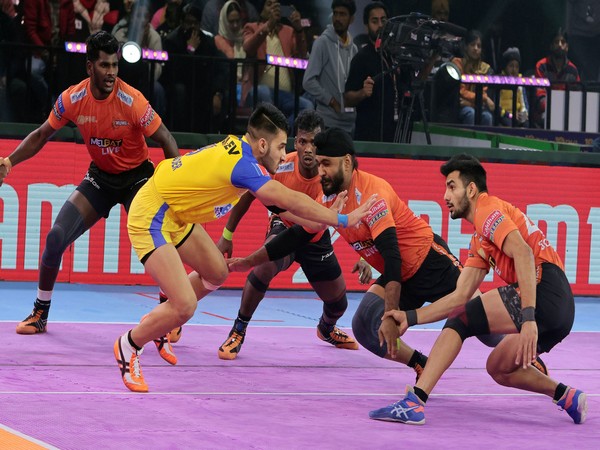 Tamil Thalaivas in action against U Mumba during Pro Kabaddi League (Image: PKL)