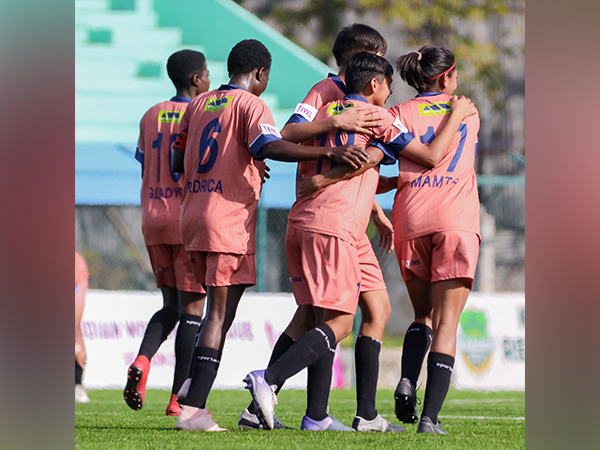 HOPS FC in action against Kickstart FC (Image: AIFF media)
