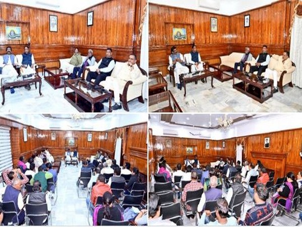 Jharkhand Chief Minister Hemant Soren holding meeting with ministers and MLAs at Ranchi residence (Images: X/@JharkhandCMO)