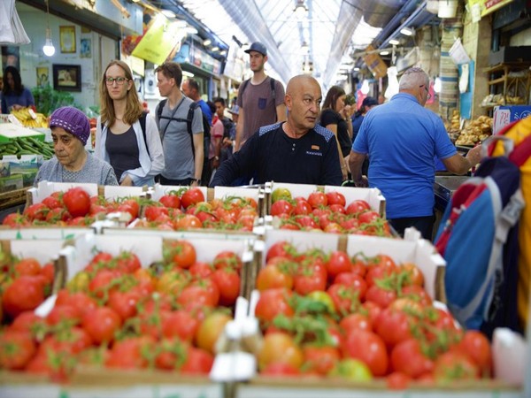 A vegetable stand at Mahane Yehuda Market in Israel (Photo/TPS)