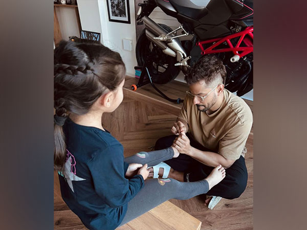 Actor Kunal Kemmu with daughter Inaaya (Image source: Instagram)