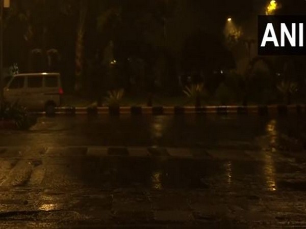 Rain lashes parts of national capital. (Photo/ANI)